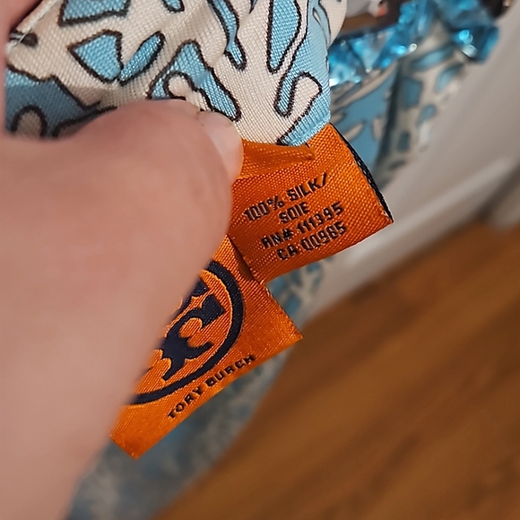 Tory Burch 100% Silk Crystal Turquoise Coral Print Mid-Length Dress/ M - Picture 9 of 9